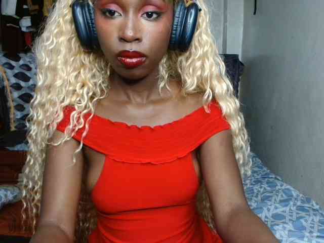 Boughie-birdy webcam