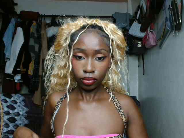 Boughie-birdy webcam