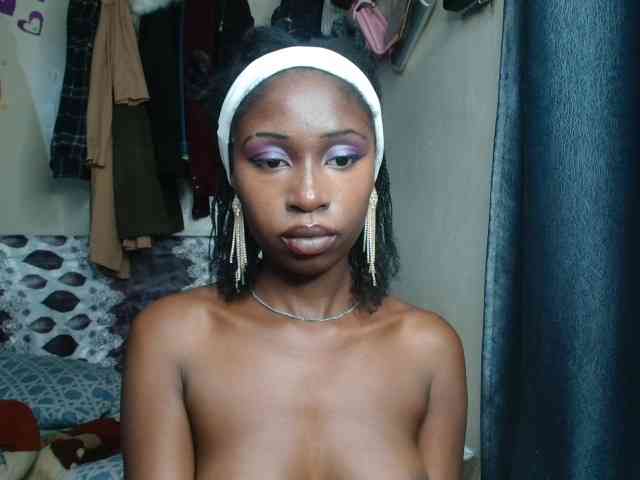 Boughie-birdy webcam