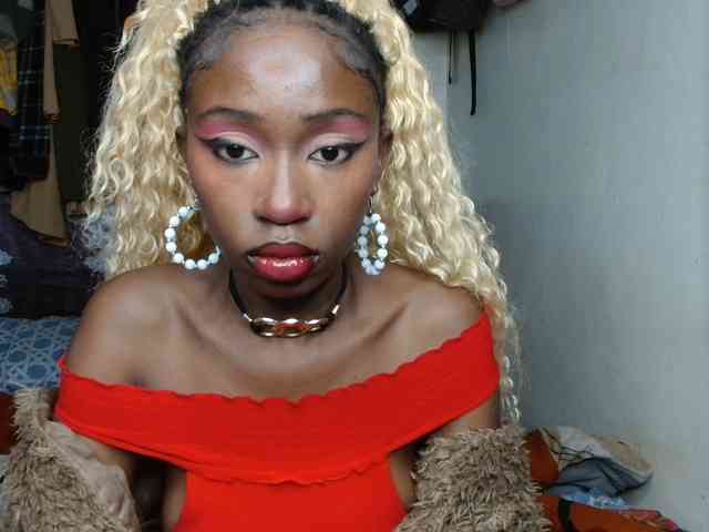 Boughie-birdy webcam