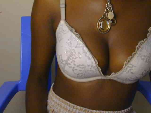 Boughie-birdy webcam
