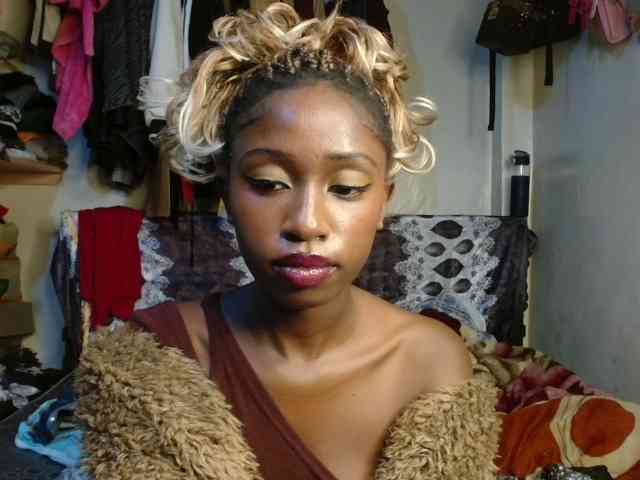 Boughie-birdy webcam