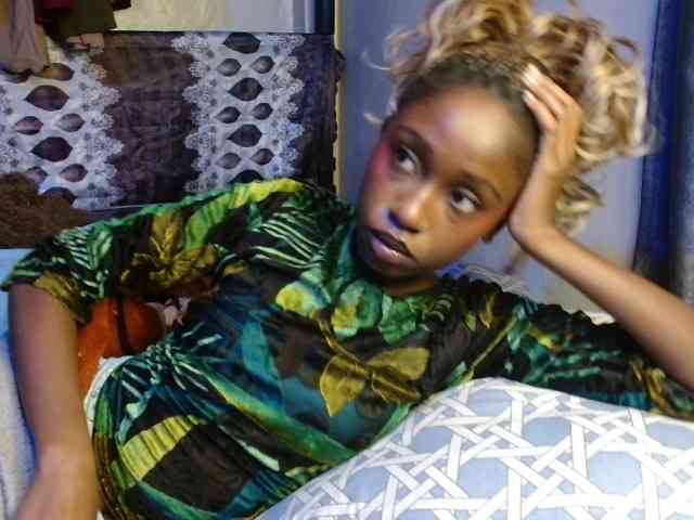 Boughie-birdy webcam