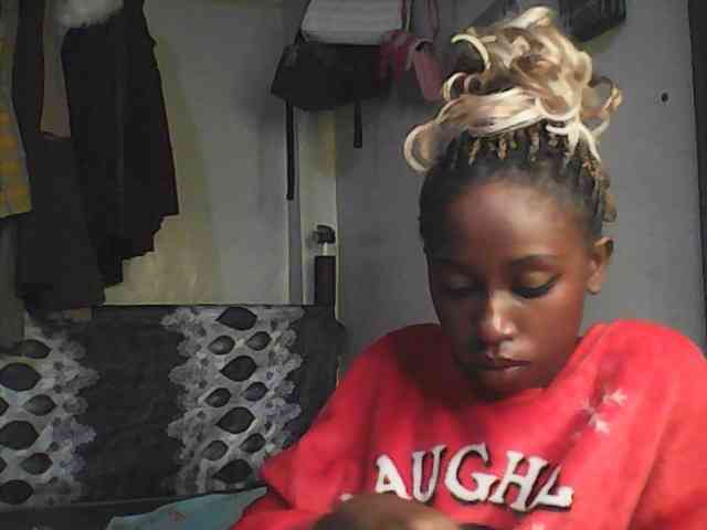 Boughie-birdy webcam