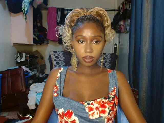 Boughie-birdy webcam