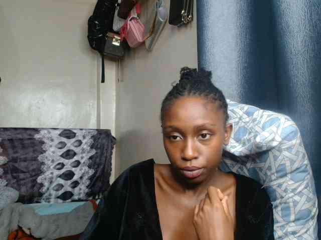 Boughie-birdy webcam
