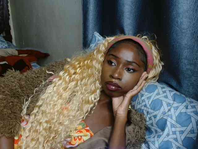 Boughie-birdy webcam