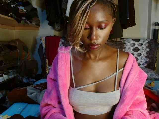 Boughie-birdy webcam