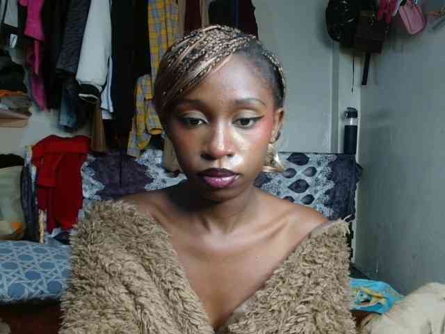Boughie-birdy webcam