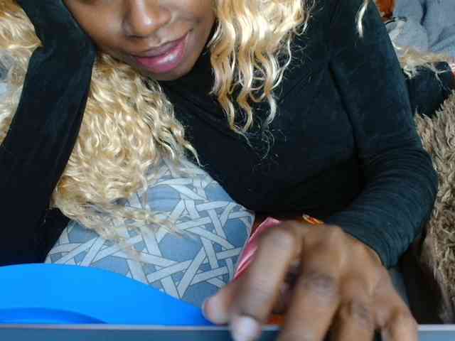 Boughie-birdy webcam