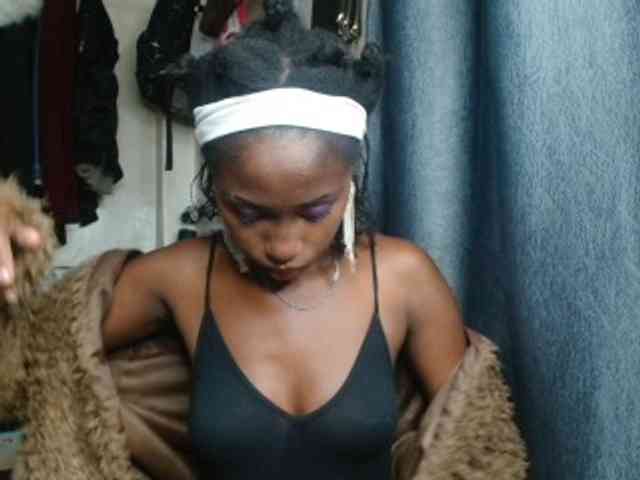 Boughie-birdy webcam