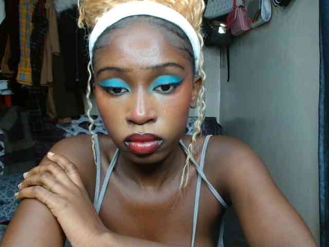 Boughie-birdy webcam