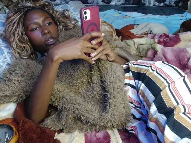 Boughie-birdy webcam