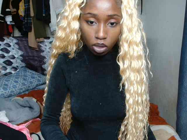 Boughie-birdy webcam