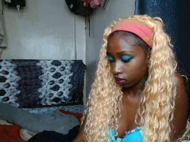 Boughie-birdy webcam