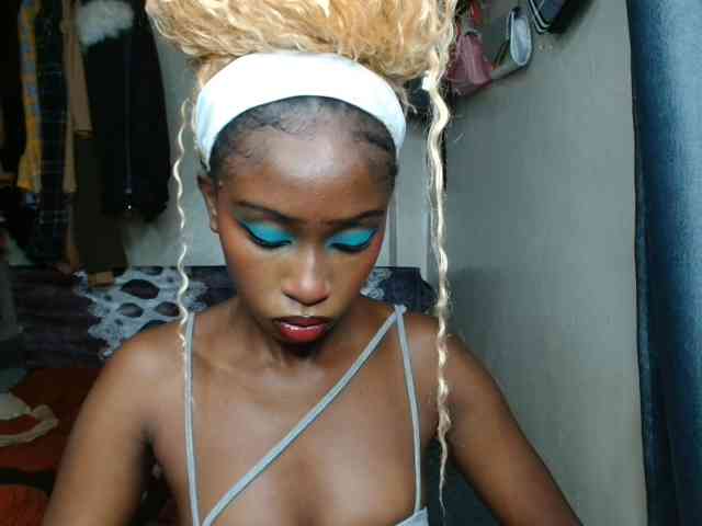 Boughie-birdy webcam