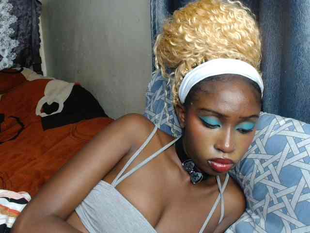 Boughie-birdy webcam
