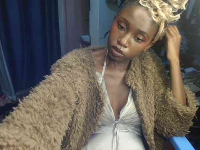 Boughie-birdy webcam