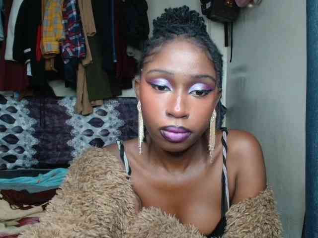 Boughie-birdy webcam