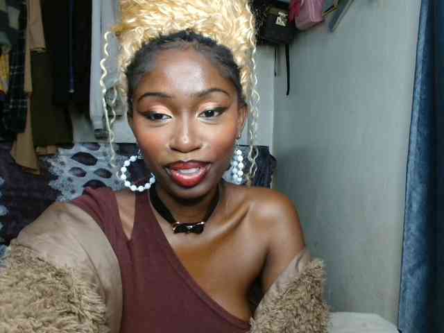 Boughie-birdy webcam