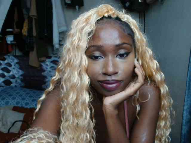 Boughie-birdy webcam