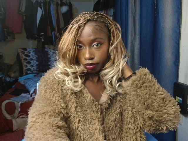 Boughie-birdy webcam