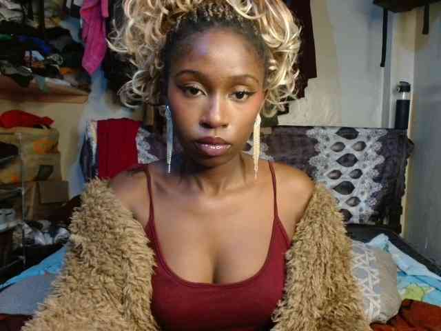 Boughie-birdy webcam