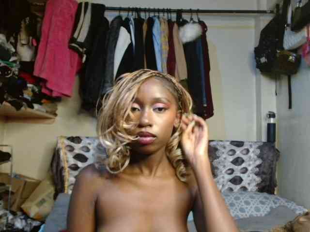 Boughie-birdy webcam