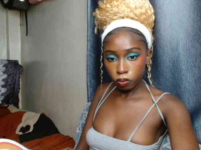 Boughie-birdy webcam