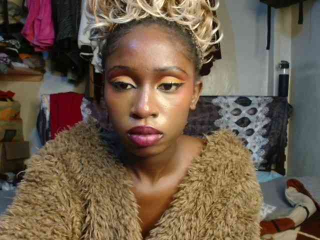 Boughie-birdy webcam