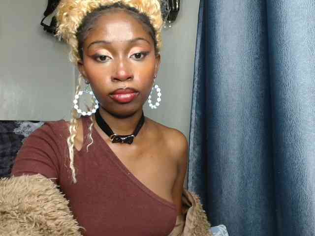 Boughie-birdy webcam