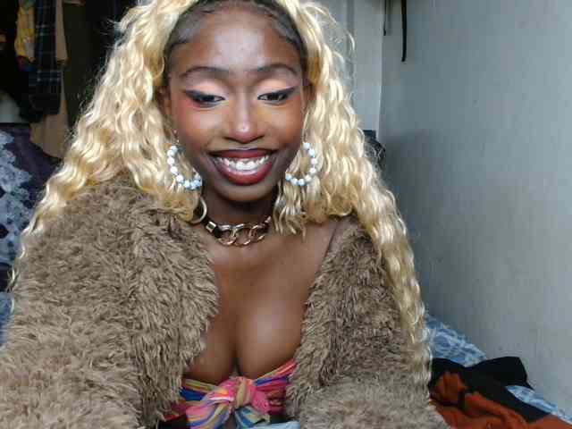 Boughie-birdy webcam
