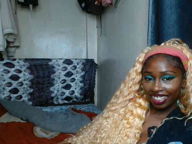 Boughie-birdy webcam
