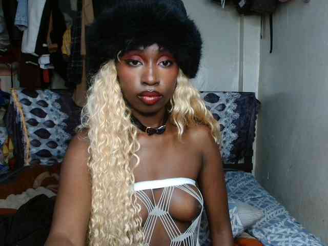Boughie-birdy webcam