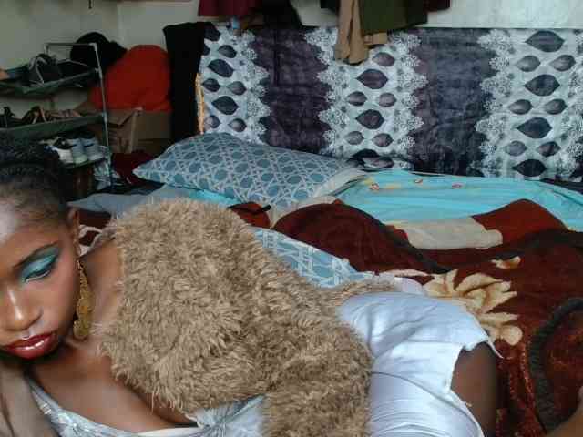 Boughie-birdy webcam