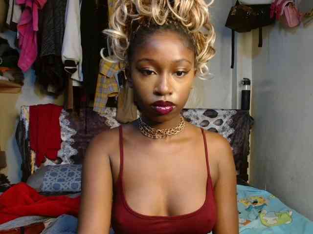 Boughie-birdy webcam