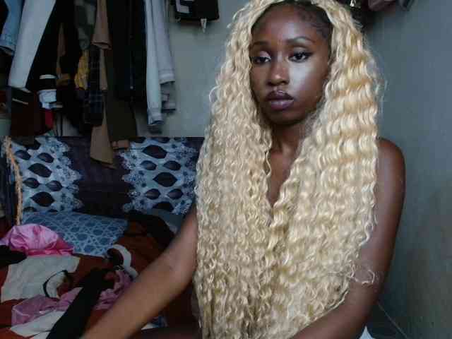 Boughie-birdy webcam