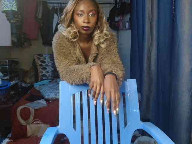 Boughie-birdy webcam
