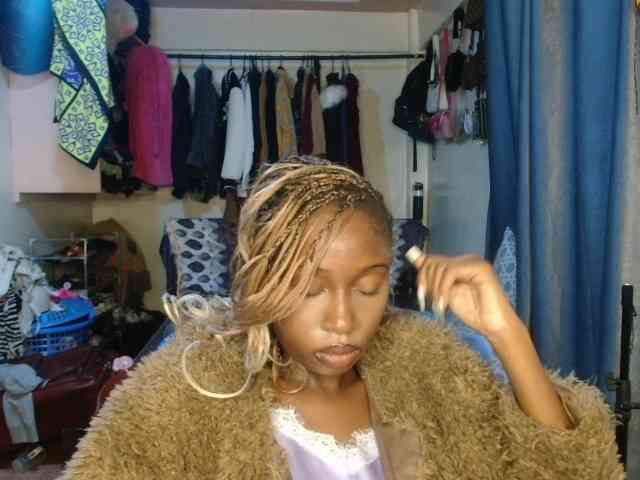 Boughie-birdy webcam