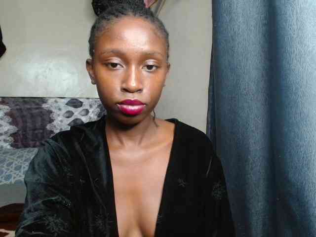 Boughie-birdy webcam
