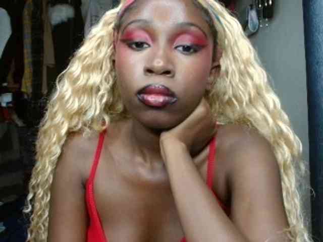 Boughie-birdy webcam