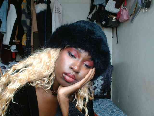 Boughie-birdy webcam