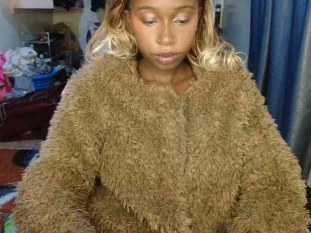 Boughie-birdy webcam