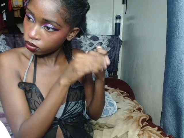 Boughie-birdy webcam