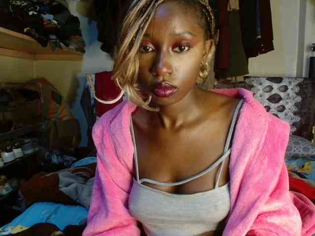 Boughie-birdy webcam