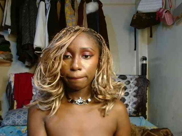 Boughie-birdy webcam