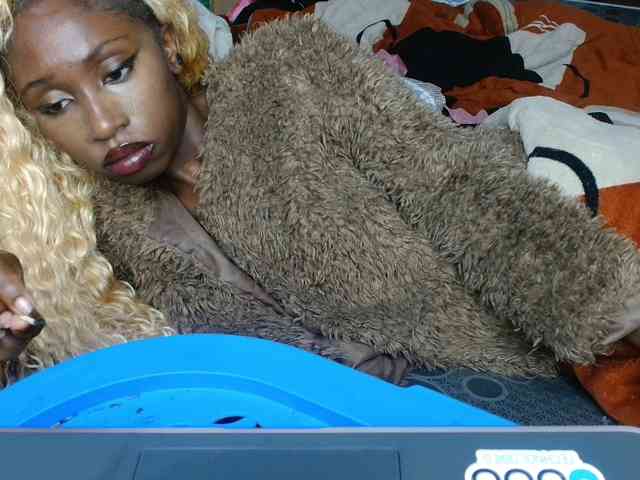 Boughie-birdy webcam
