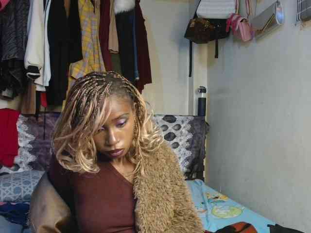 Boughie-birdy webcam