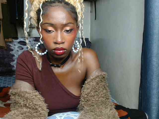 Boughie-birdy webcam