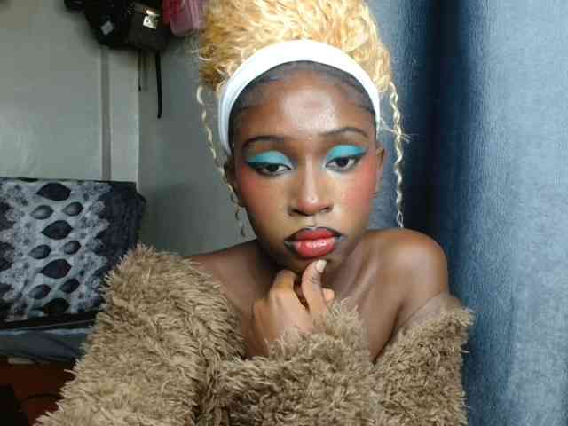 Boughie-birdy webcam